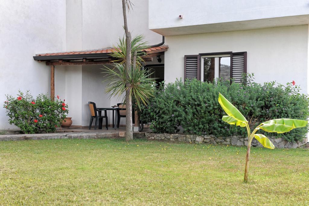 Villaggio Pineta Petto Bianco Capo Vaticano Pokoj fotografie